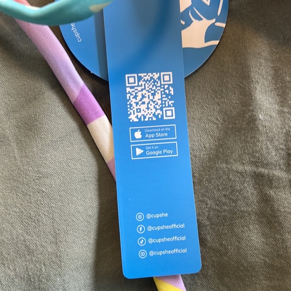 Cupshe Brand New Multi Color Bathing Suit - Picture 5 of 5